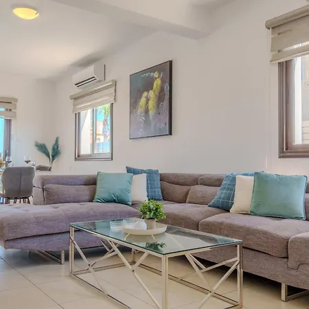 Viridian & Ochre - 4 Deds Luxury In