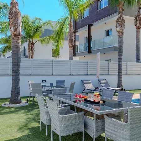 Villa Viridian & Ochre - 4 Deds Luxury In *